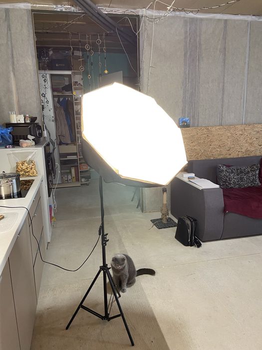 Продам софтбокс ( студийный свет)в идеальном состоянии