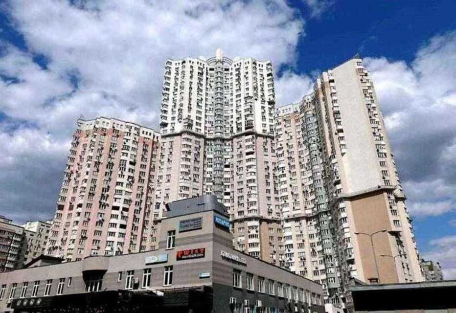 Без % Продаж 3к квартири, вул. Срібнокільська 1