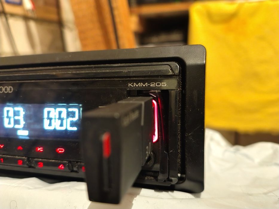 Sprzedam radioodtwarzacz Kenwood KMM-205