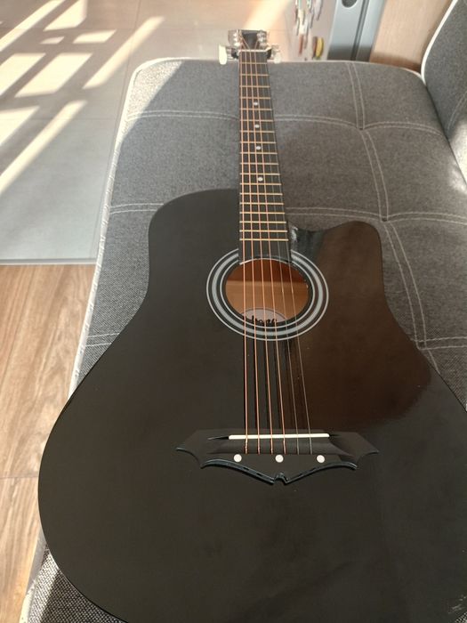 Gitara akustyczna