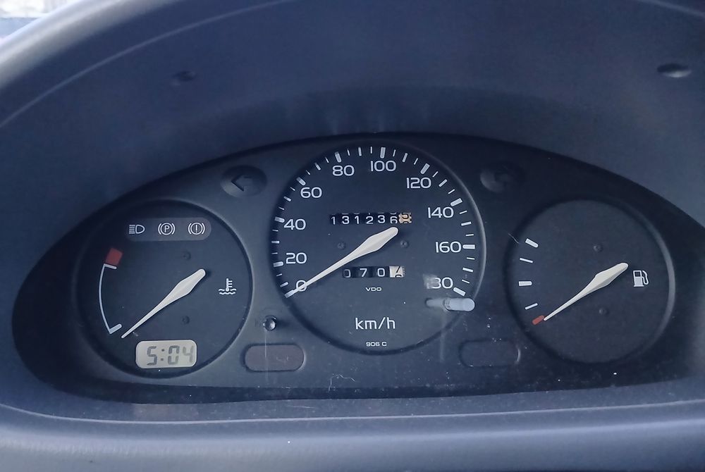 Nissan micra 1.0 apenas 131 mil kilometros