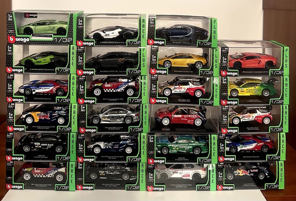 Coleção completa Bburago 1/32- 85 Carros diferentes- Novos e Selados