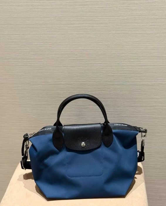 100% authentic Longchamp Le Pliage Cuir Handbag