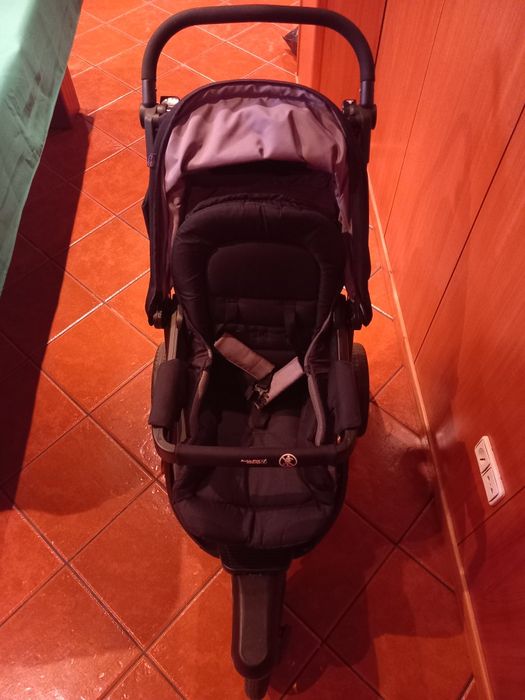 Carrinho bebé e acessórios