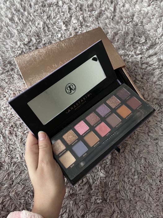 zestaw palet anastasia norvina soft glam modern renaissance