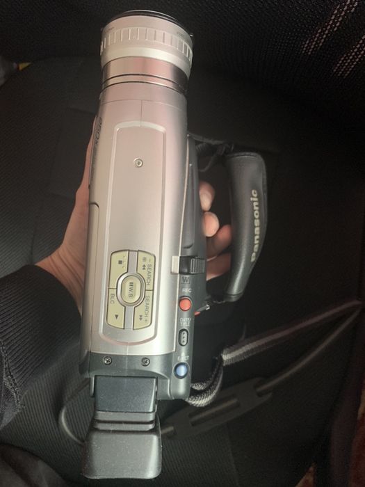 Видеокамера Panasonic NV-RZ 10 плюс сумка