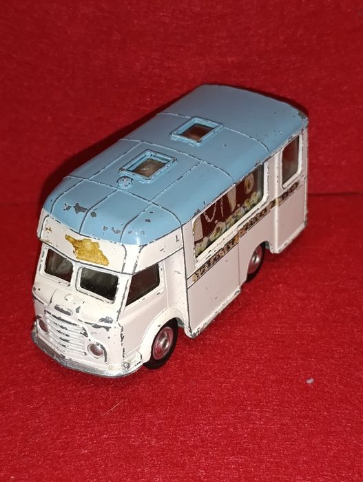 Miniatura Corgi Toys 413 Smith's Karrier Van