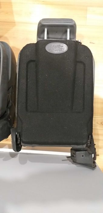 Land Rover Defender Puma bancos traseiros