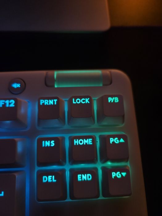 Механічна клавіатура Logitech g713