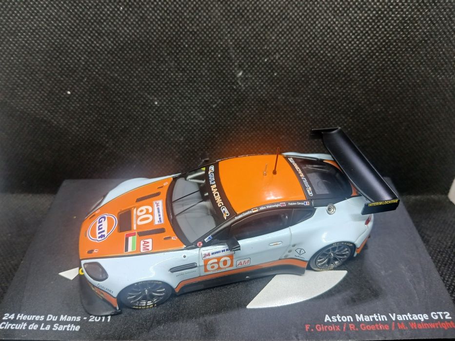 Miniaturas 1:43 24 H Le Mans e outras para desocupar