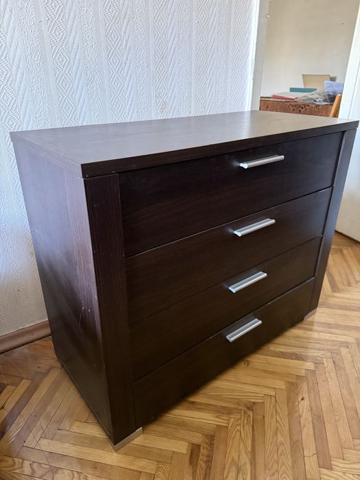 Комод на 4 ящики