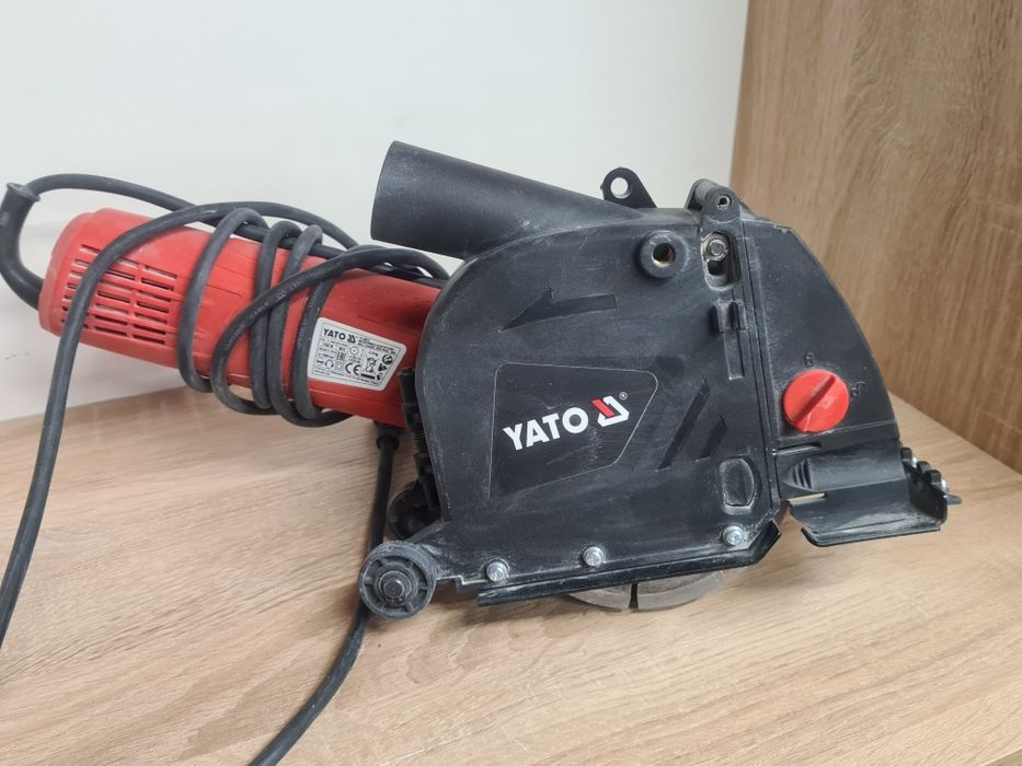 Bruzdownica YATO  YT-82015  1700W 125MM