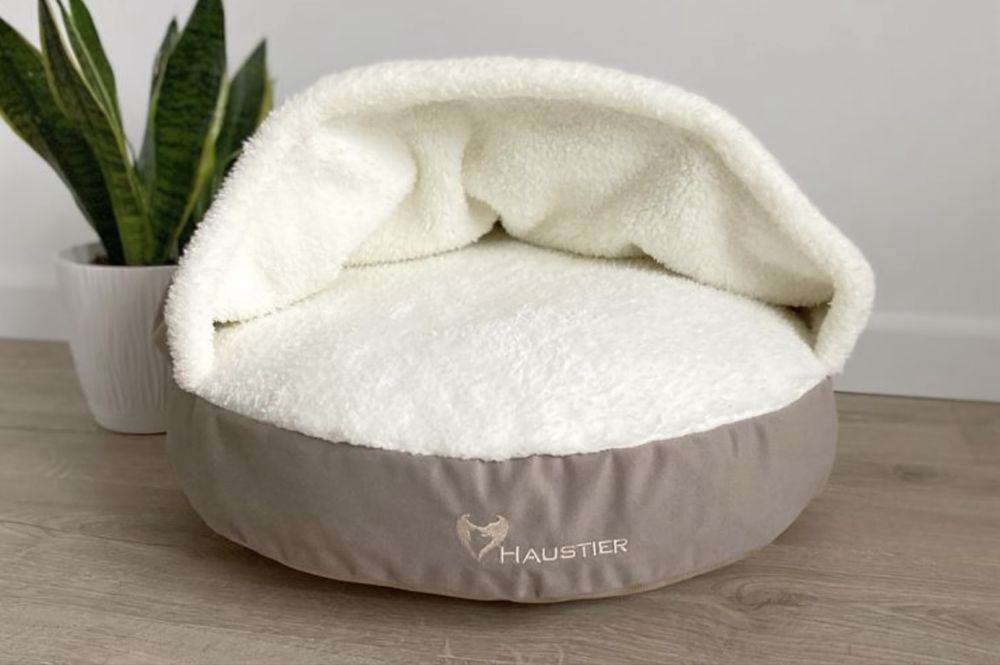 Лежанка Haustier Lounge Beige для котів та собак, M, 80 см