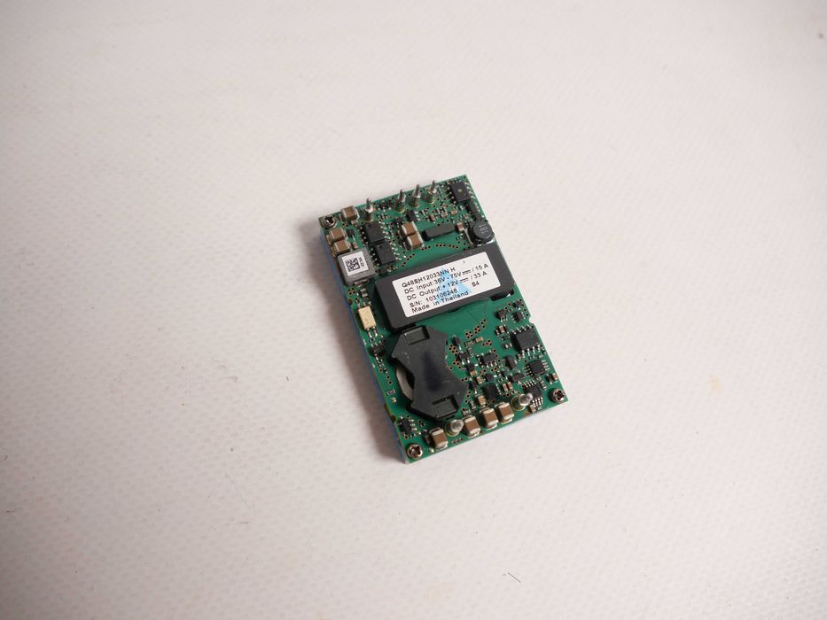 Перетворювач напруги Q48SH12033NN H DC INPUT 36-75V 15A OUTPUT 12V 33A