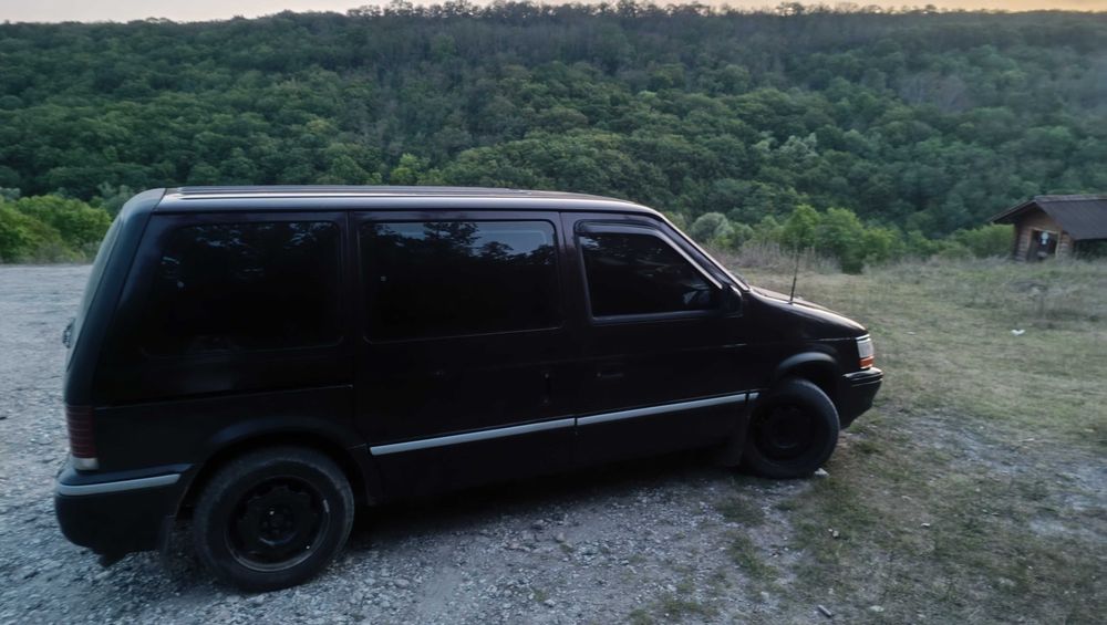 Плімут Вояджер 3.0