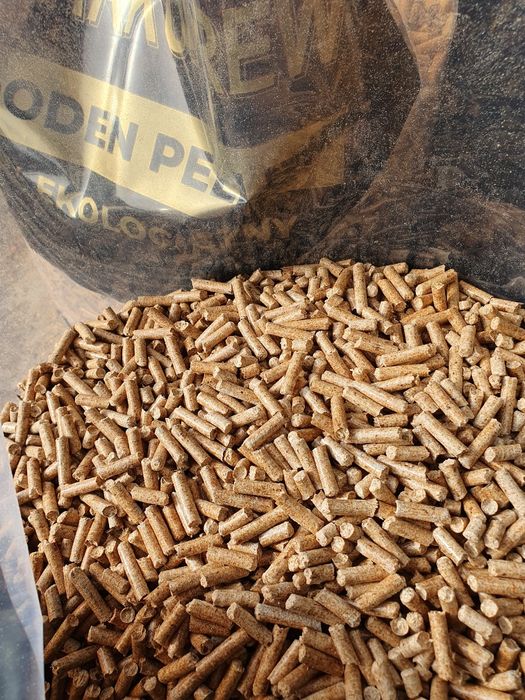 Pellet , Pelet,  brykiet drzewny, transport
