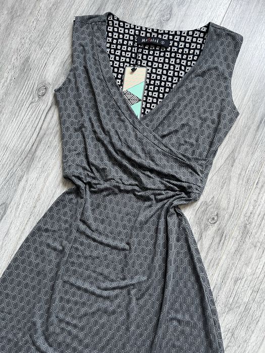 Elastyczna letnia sukienka nowa moshiki roz s