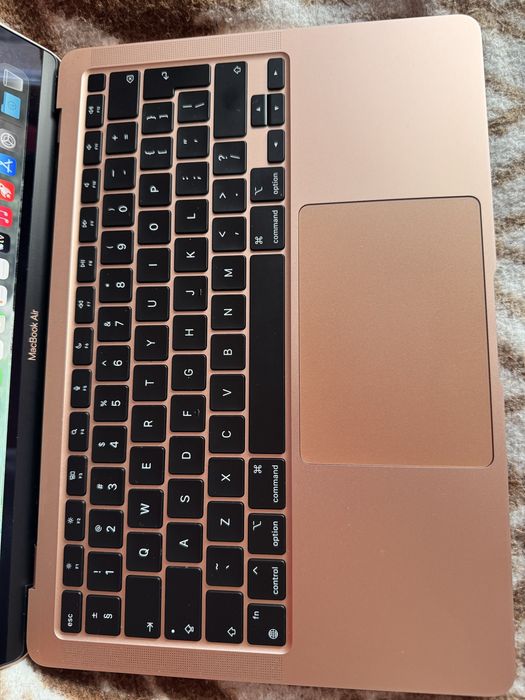 MacBook Air M1 | 8/256 GB | Złoty