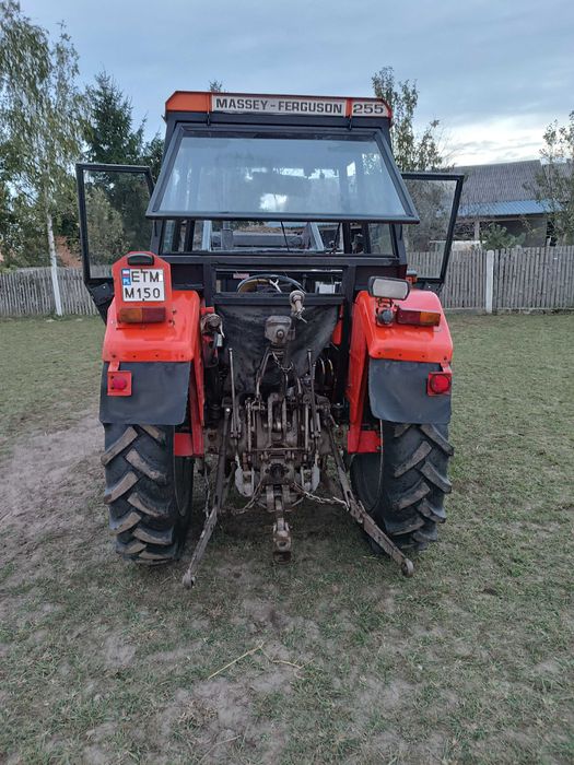 Massey Ferguson 255 + Prasa Sipma 279/1