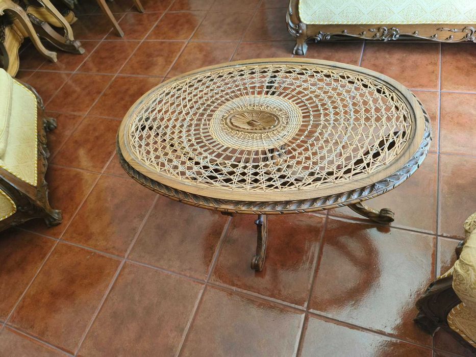 Mobilia de sala com sofás