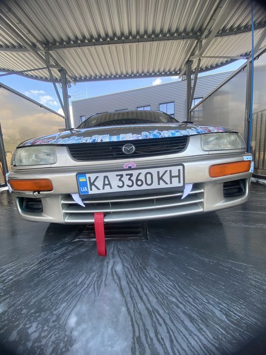 Mazda323VBA седан