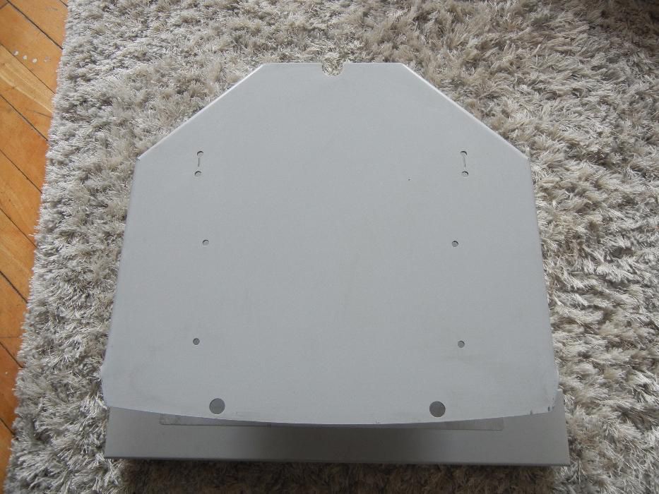 Metalowa szafka pod Tv Stan dobry