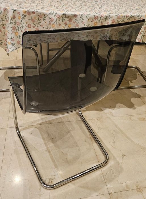 OPORTUNIDADE! Conjunto de 4 Cadeiras de Cozinha -  Moderna