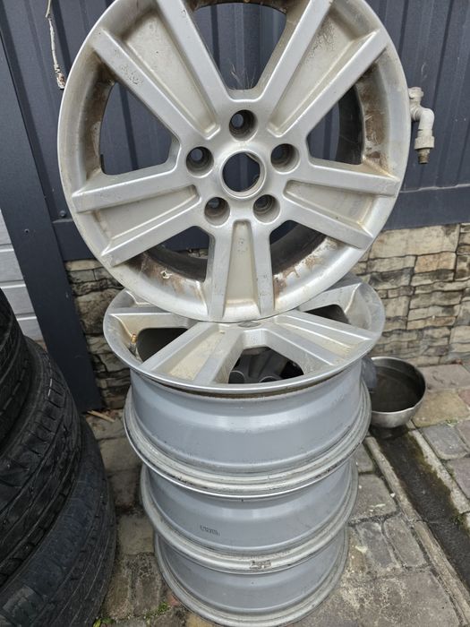 Диски з шинами 215/70/16