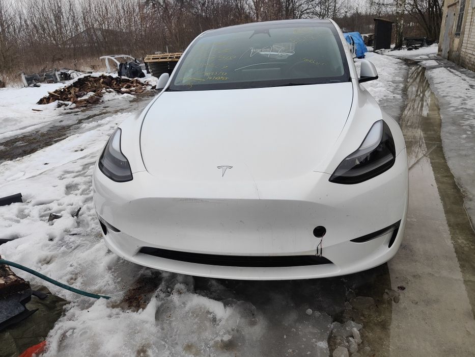 Tesla Model Y 2020-2024 бампер капот фары крылья комплект