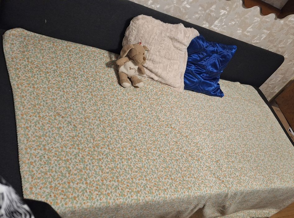 Łóżko dziecięce 190cm × 90cm × 38cm (TRANSPORT WŁASNY)