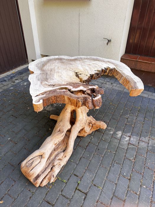 Stolik  do ukończenia