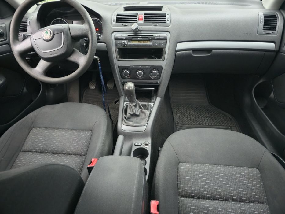 Zadbana Skoda Octavia II  z gazem