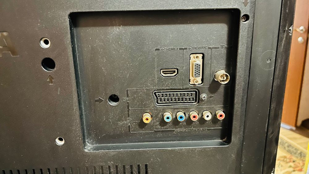 Toshiba 32 LCD Smart