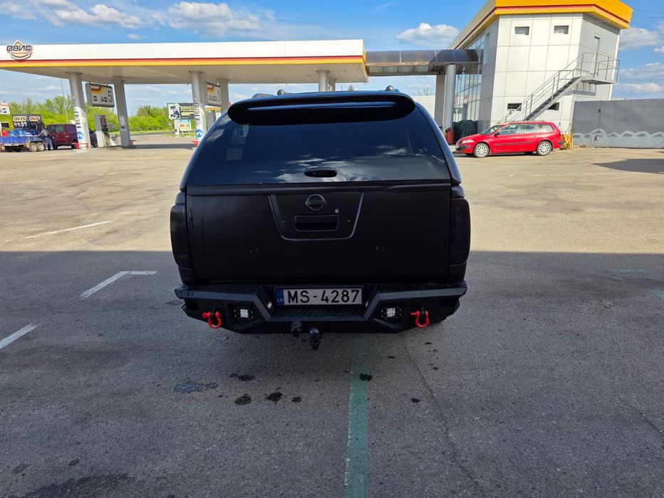Продаж Nissan Navara