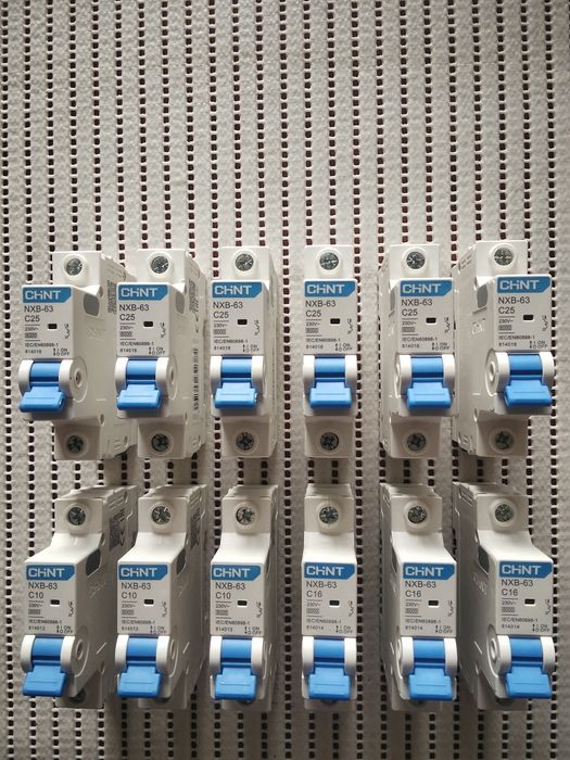 Автоматичний вимикач Schneider Elekrik Easy9 63A 1 P типу С.