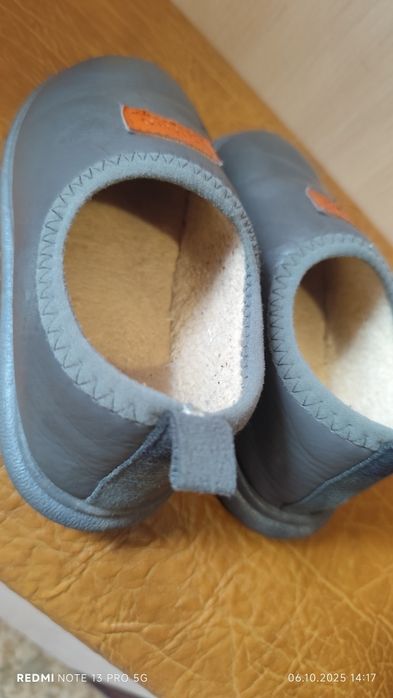 Взуття дитяче 19 см
