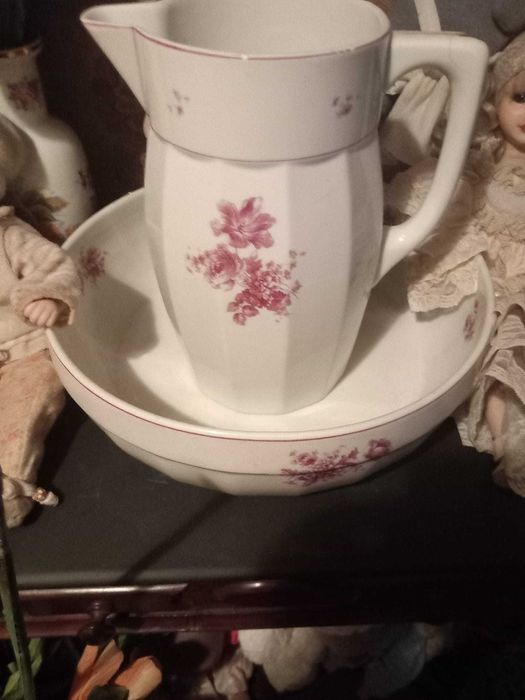 Conjunto de lavatório,muito antigo