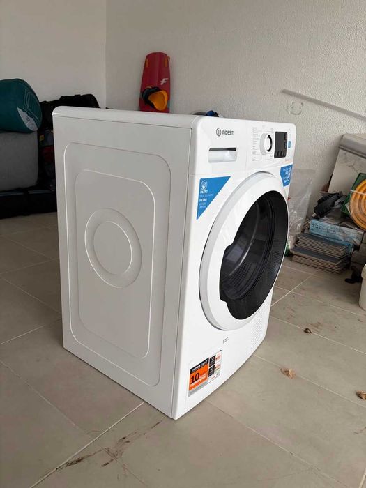 máquina de secar roupa