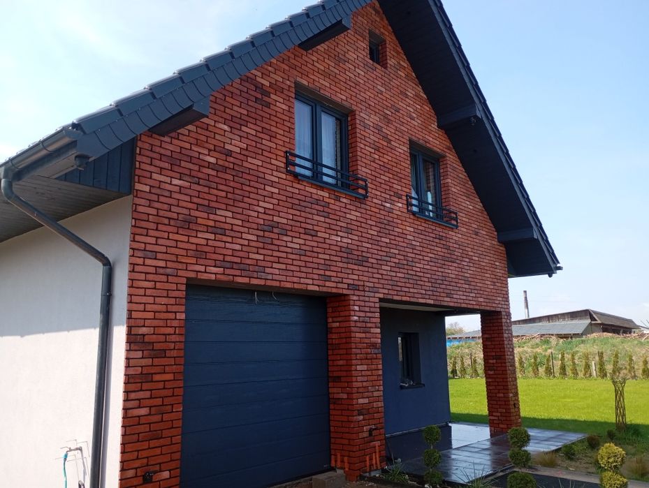 elewacja. tynki natryskowe. Remonty wykończenia