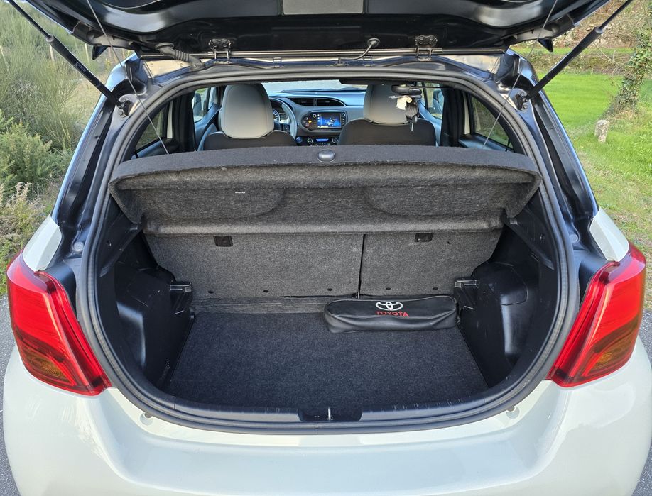 Toyota Yaris 1.5 Hybrid Nacional