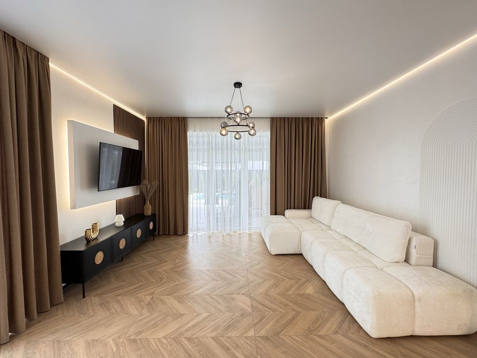 Аренда дома с басейном в Гатном, в котеджном городке! 15 мин Теремки