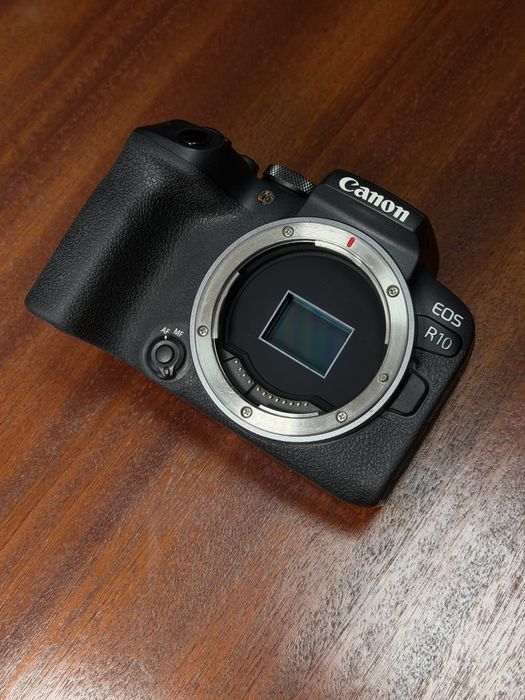 Canon EOS R10 + 50mm RF f/1.8 STM