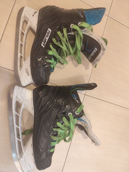 Łyżwy hokejowe Bauer XLP 3.0 R