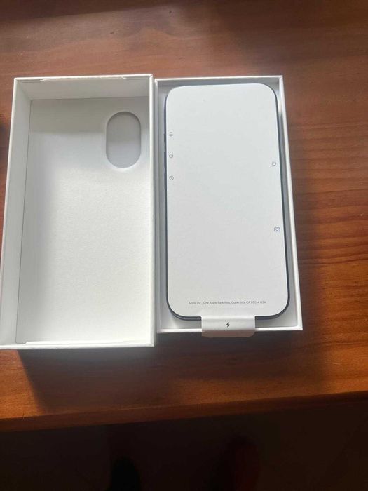 Iphone 16 , 128 GB