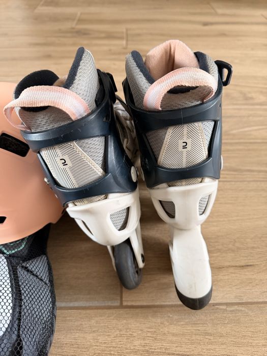 Rolki regulowane 35-38, ochraniacze i kask