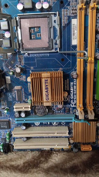 Материнская плата Gigabyte GA-G31M-ES2/ s775