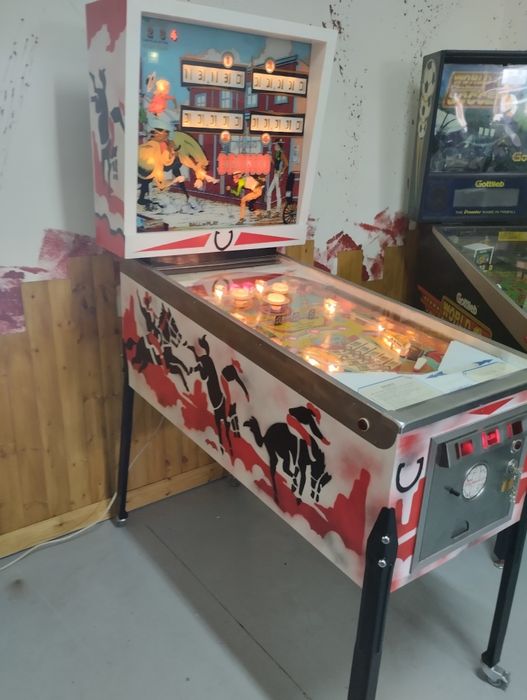 Pinball máquina de flipper o Bronco