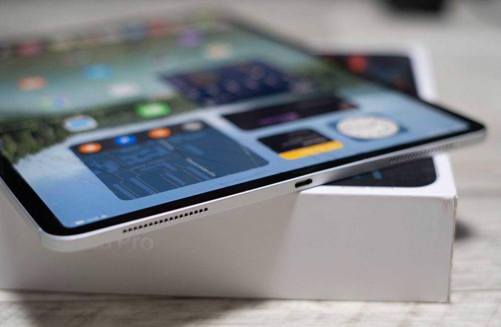 iPad Pro 12.9" 2018 (Cellular + Wi-Fi) 1 TB