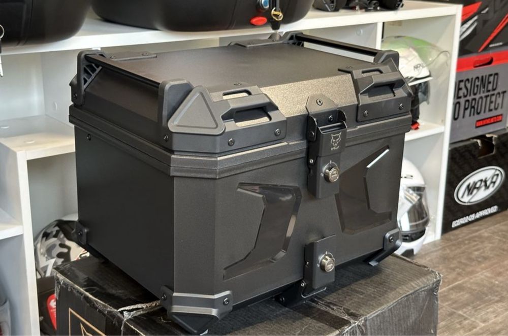 Kufer motocyklowy  wolf + plyta montazowa