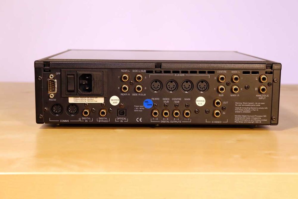Meridian 565 DAC/DSP processor